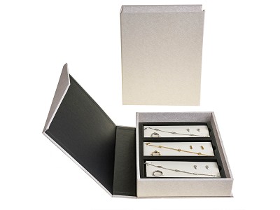 Caja Forrada Papel Dorado dibujo 10 (3 huecos)